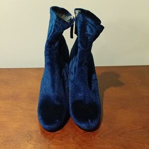 Steve Madden Blue Velvet Women's Ankle Boots women’s 10m